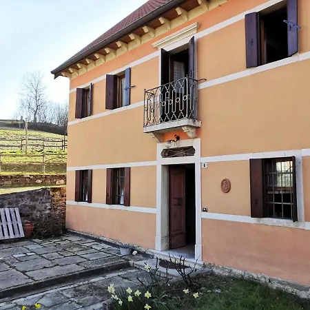 Feriehus Charming Alpine Retreat For 9 Chies d'Alpago