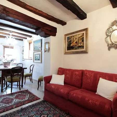 Charming Alpine Retreat For 9 *