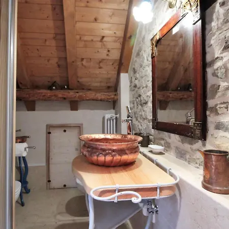 Charming Alpine Retreat For 9 *